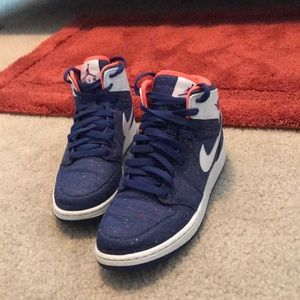 Jordan’s U.S. size 6.5 Y barely worn